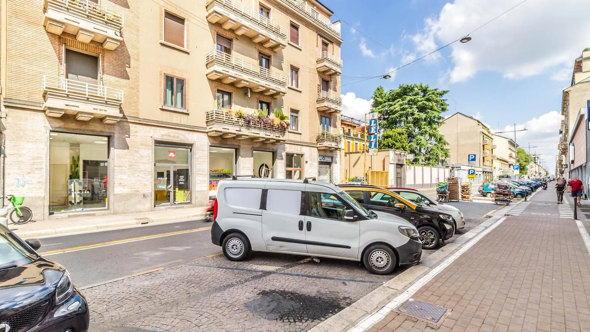 Domusmi Piazzale Loreto Apartment Milan